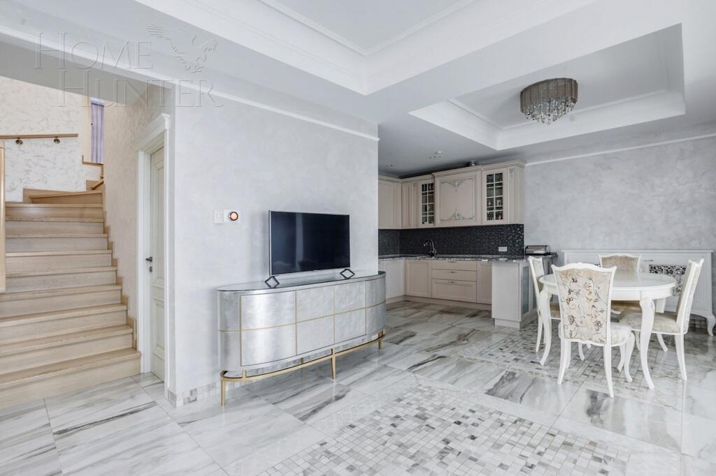 2-этажный коттедж 280 м² с отделкой