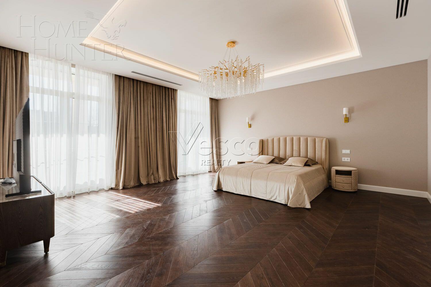2-этажный коттедж 590 м² с отделкой