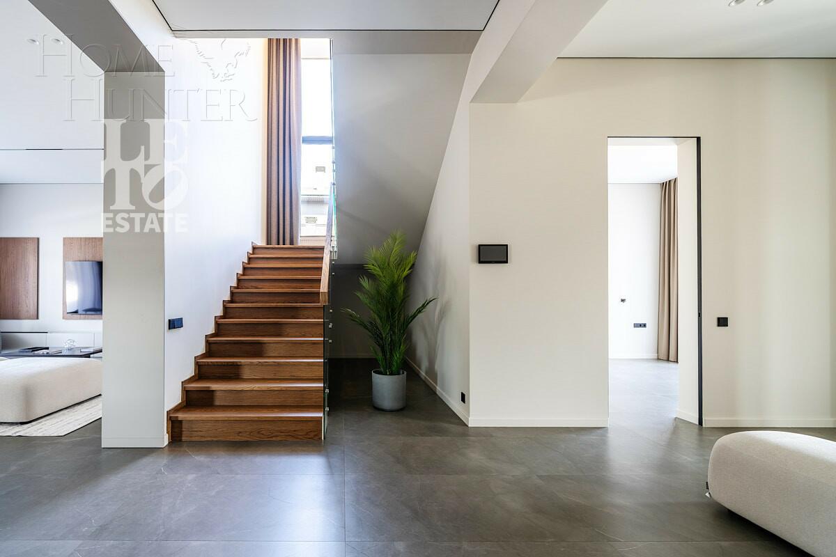 2-этажный коттедж 324 м² с отделкой