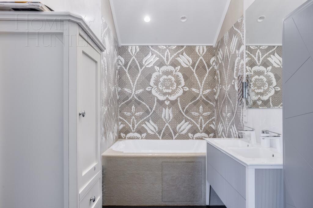 2-этажный коттедж 280 м² с отделкой