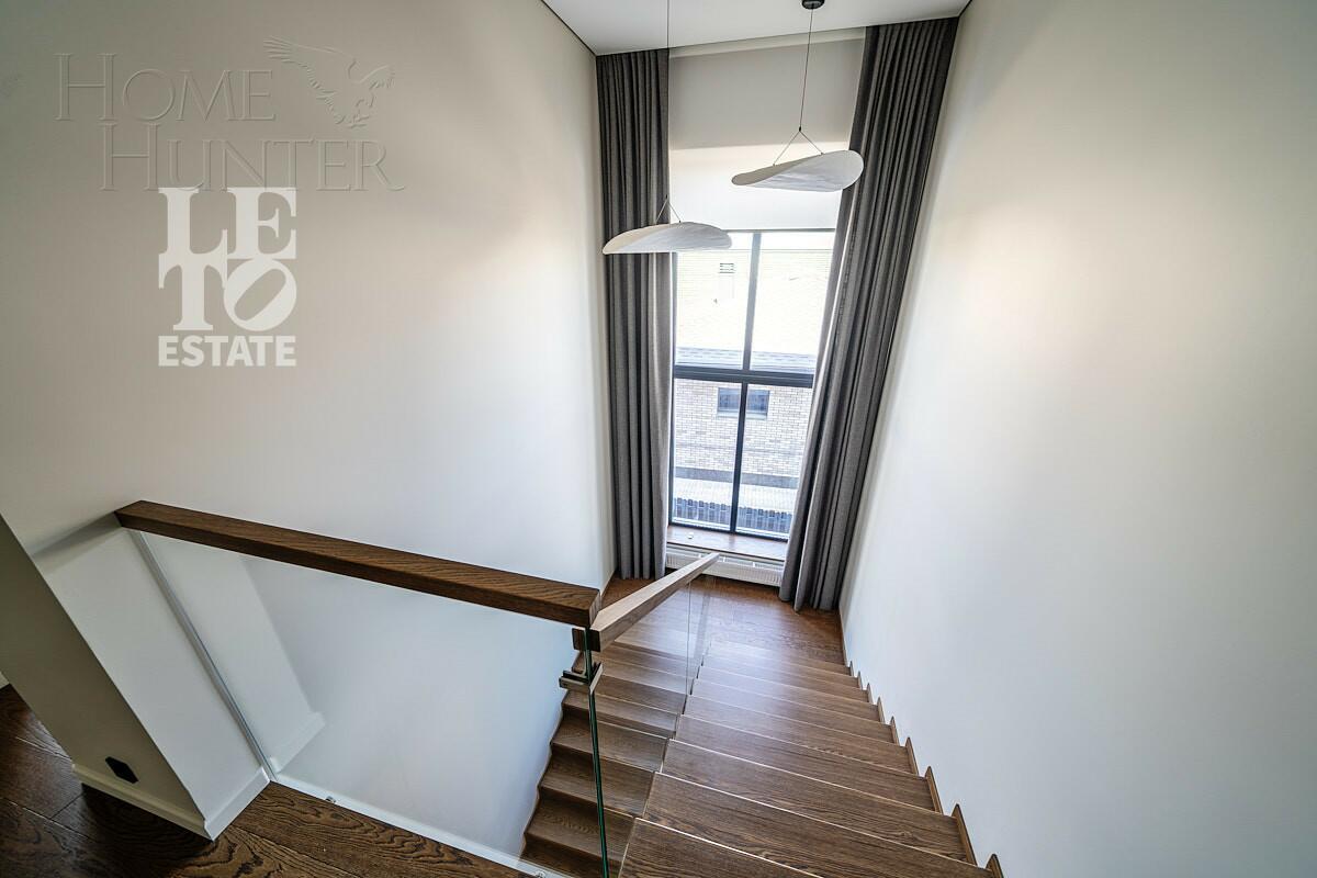2-этажный коттедж 324 м² с отделкой