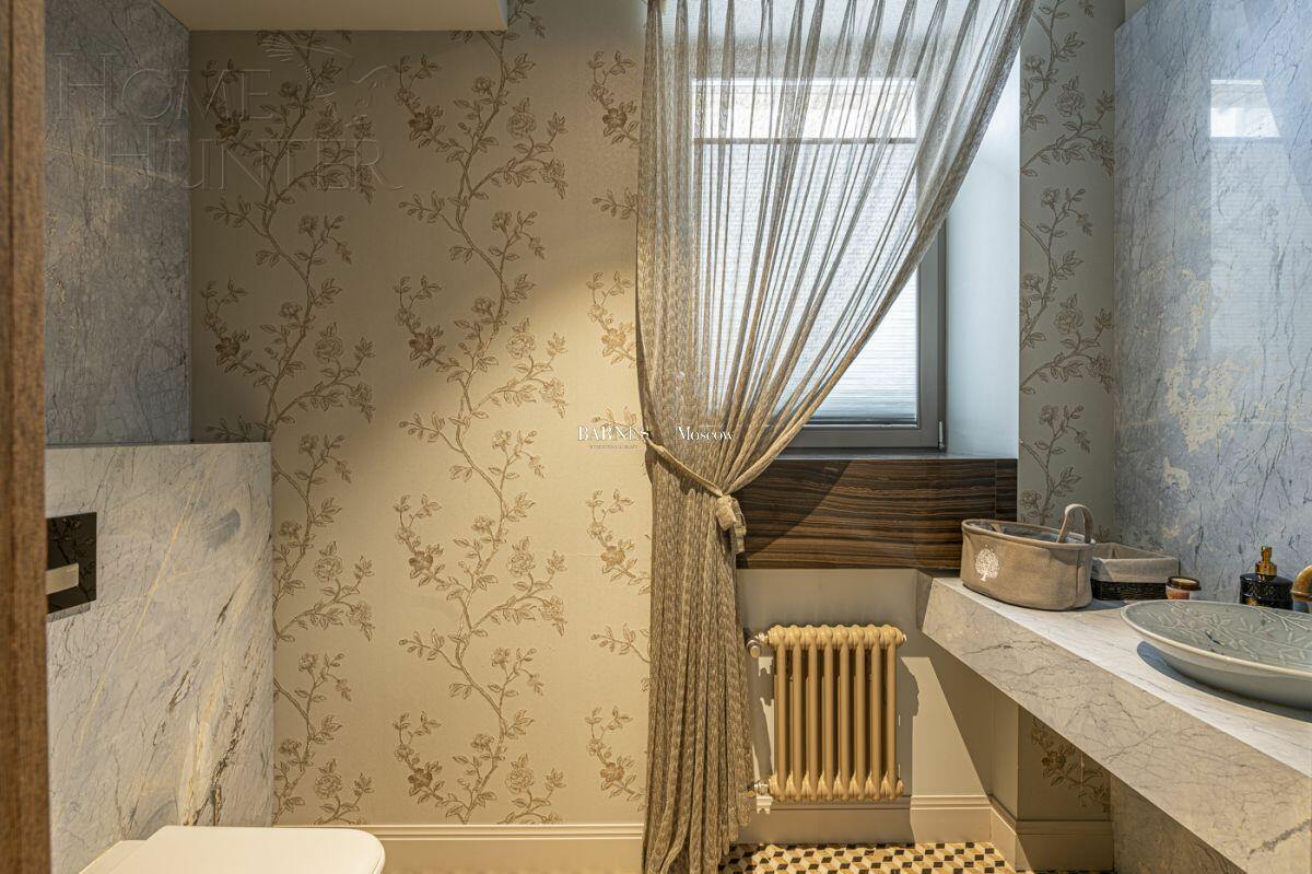 2-УРОВНЕВЫЙ ТАУНХАУС С ОТДЕЛКОЙ 360 М² НА 1 ЭТАЖЕ