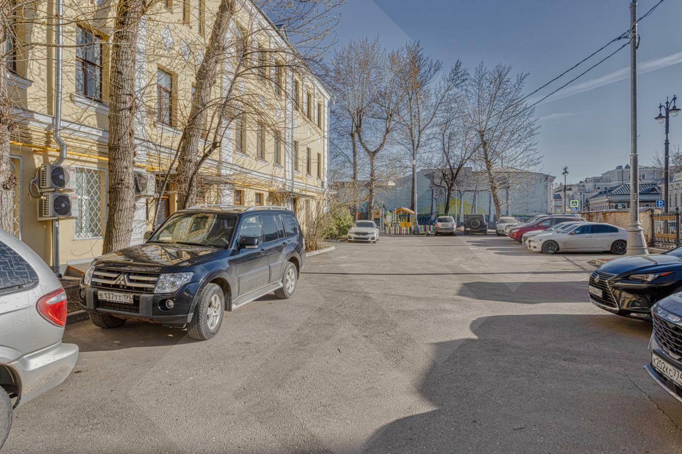 2-УРОВНЕВАЯ КВАРТИРА С ОТДЕЛКОЙ 185 М² НА 3 ЭТАЖЕ