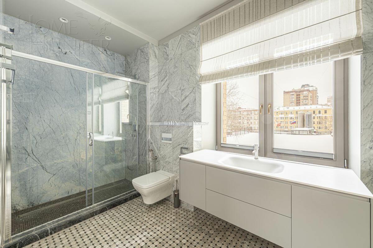 2-УРОВНЕВЫЙ ТАУНХАУС С ОТДЕЛКОЙ 360 М² НА 1 ЭТАЖЕ