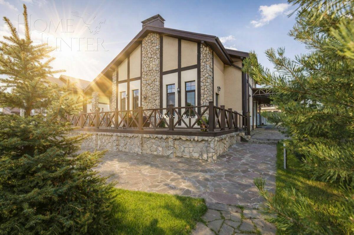 2-этажный коттедж 200.4 м² с отделкой
