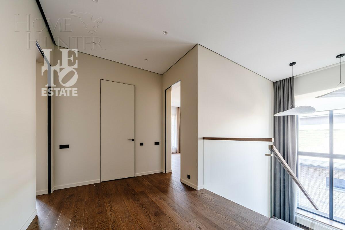 2-этажный коттедж 324 м² с отделкой