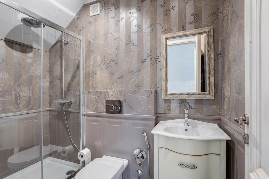 2-этажный коттедж 280 м² с отделкой