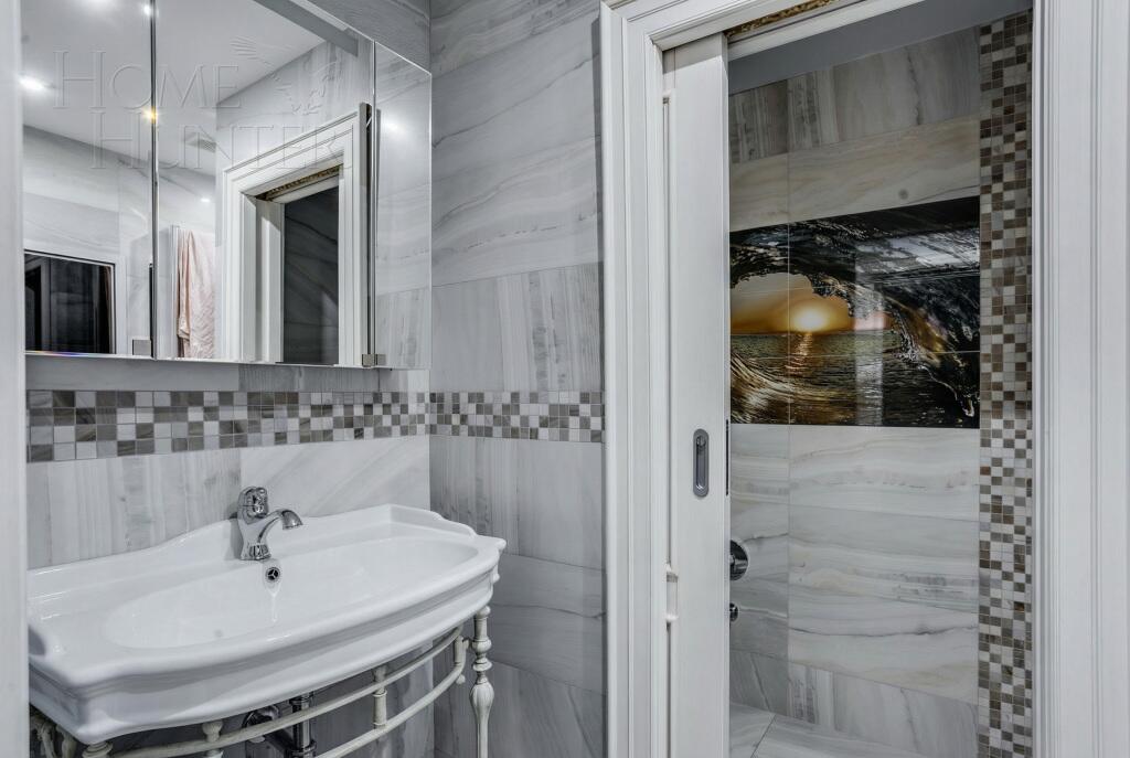 2-этажный коттедж 280 м² с отделкой