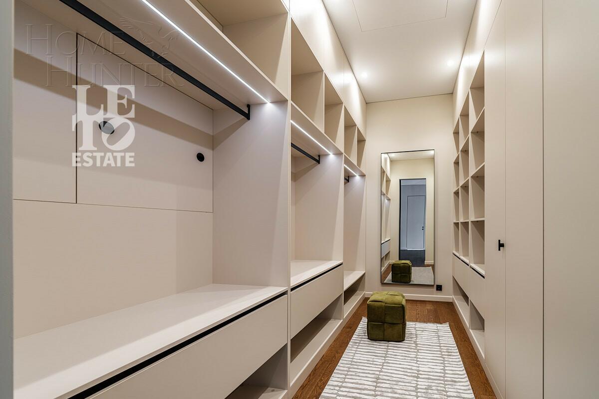 2-этажный коттедж 324 м² с отделкой