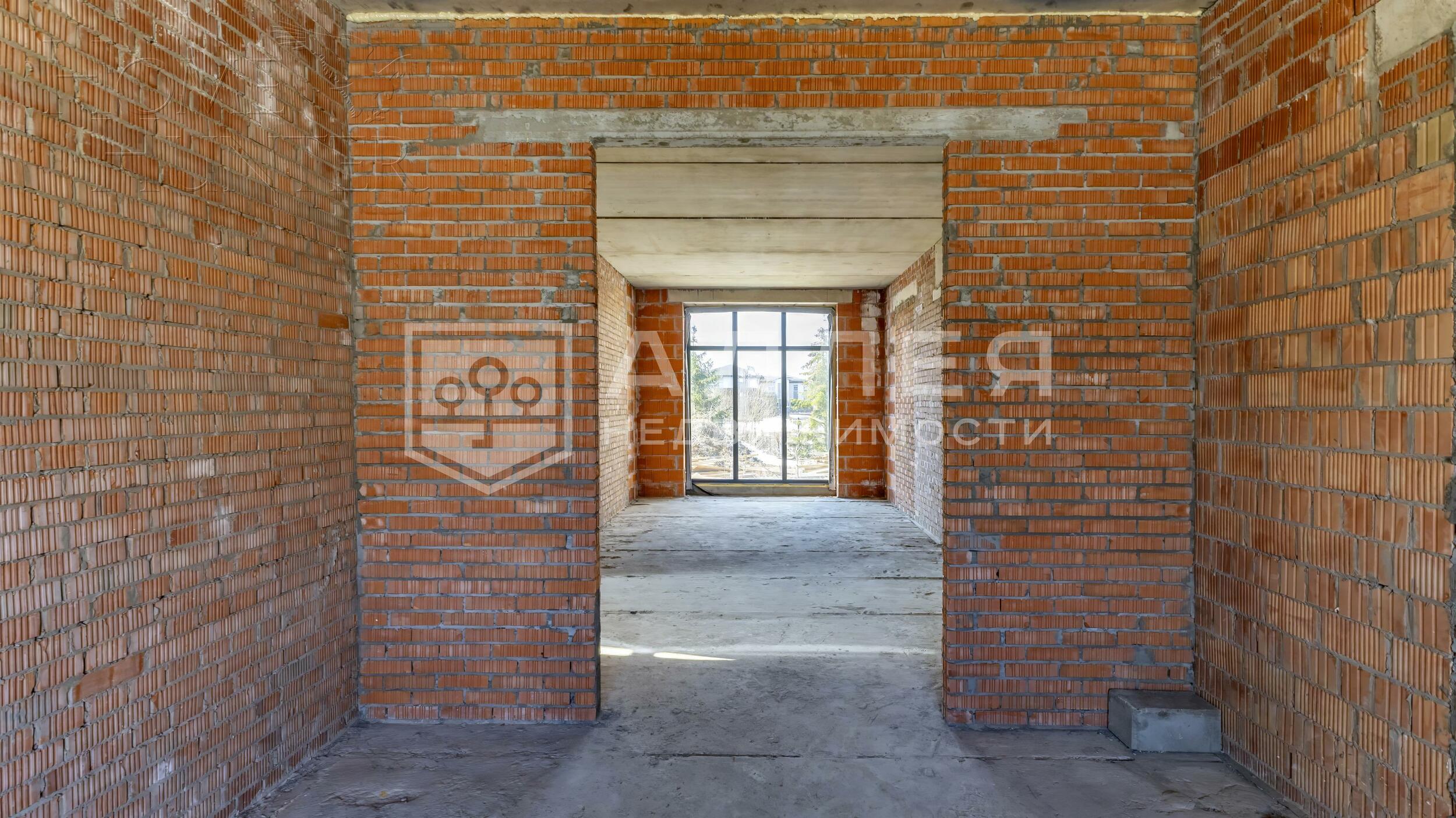 2-этажный коттедж 310 м² без отделки