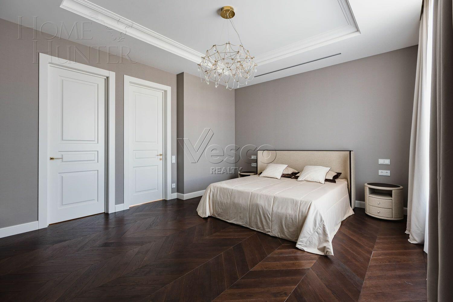 2-этажный коттедж 590 м² с отделкой