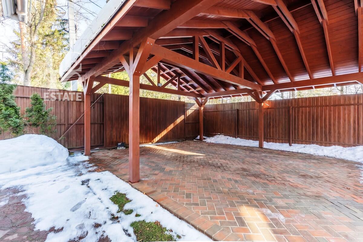 6-этажный коттедж 271 м² с отделкой