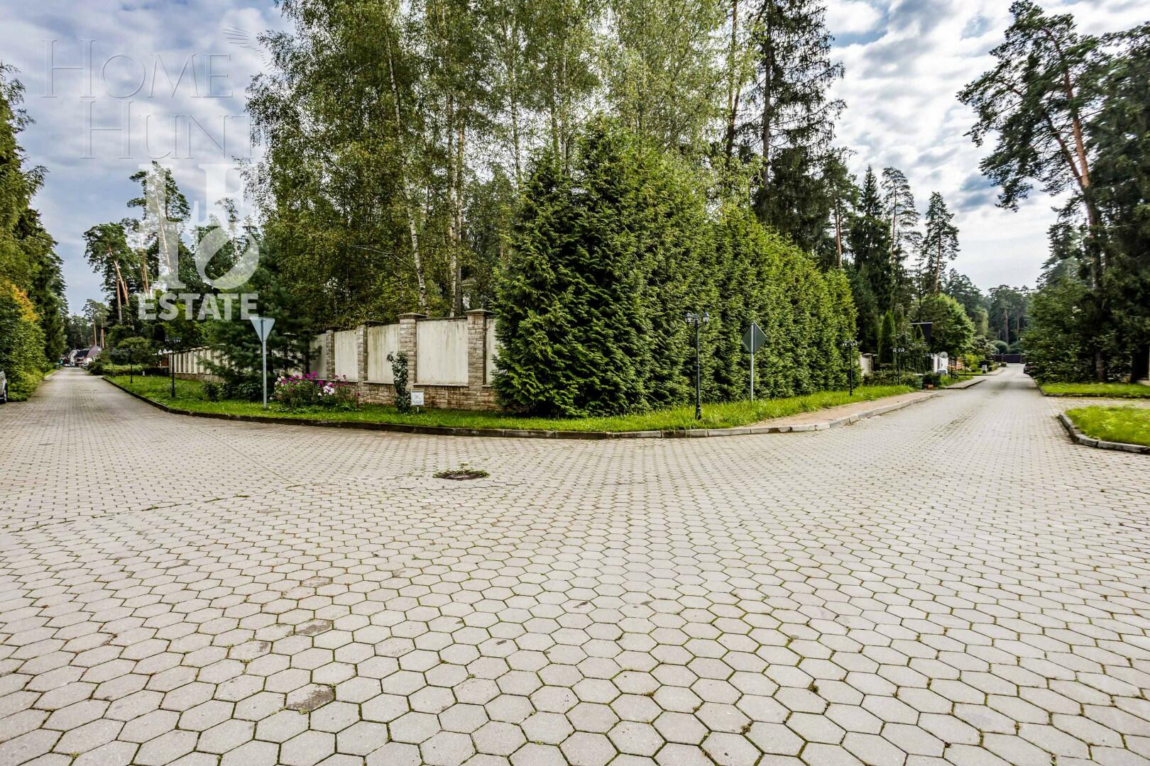 2-этажный коттедж 616 м² без отделки