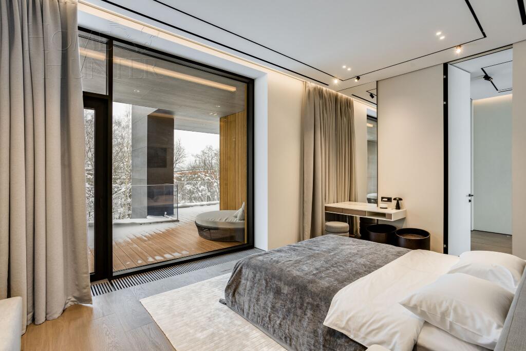 2-этажный коттедж 760 м² с отделкой