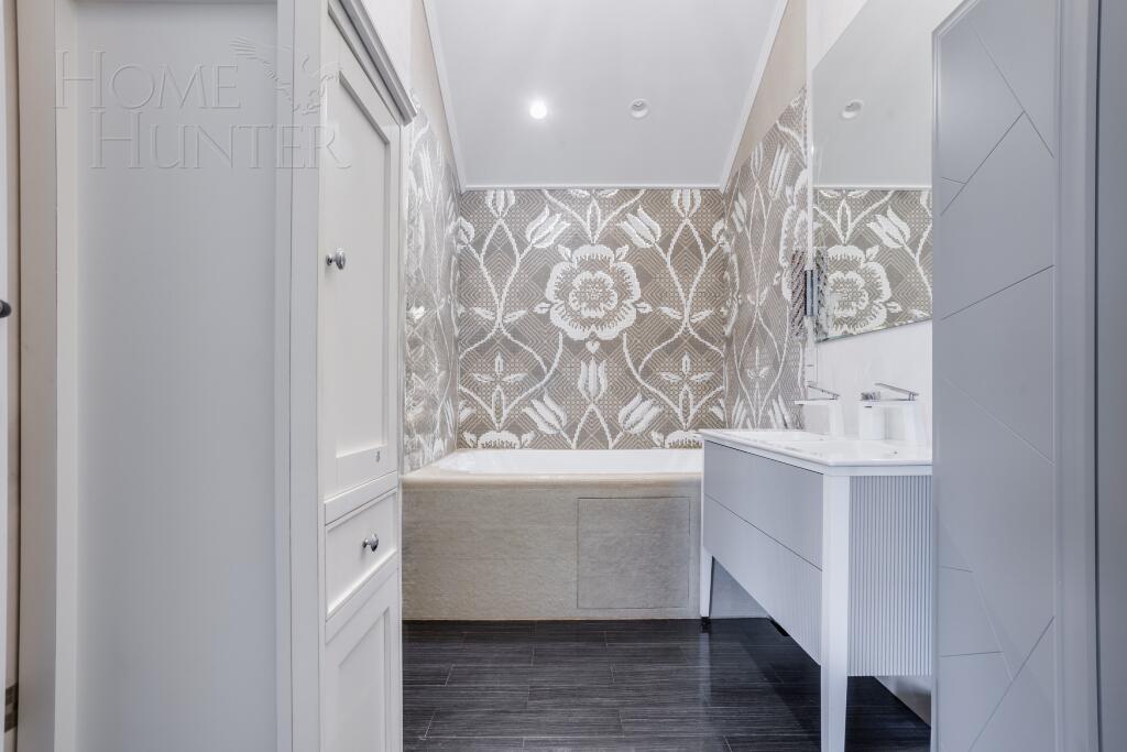 2-этажный коттедж 280 м² с отделкой