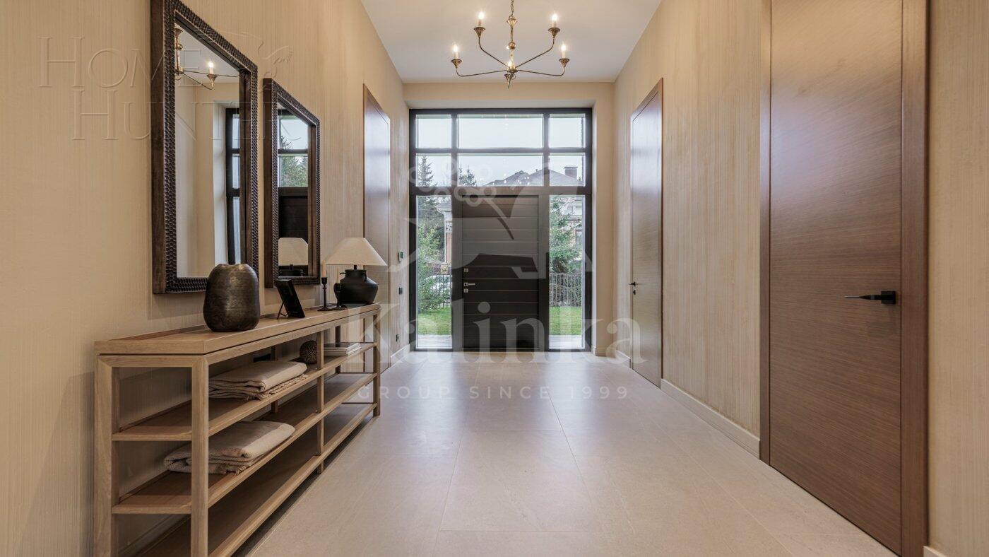 1-этажный коттедж 275 м² с отделкой