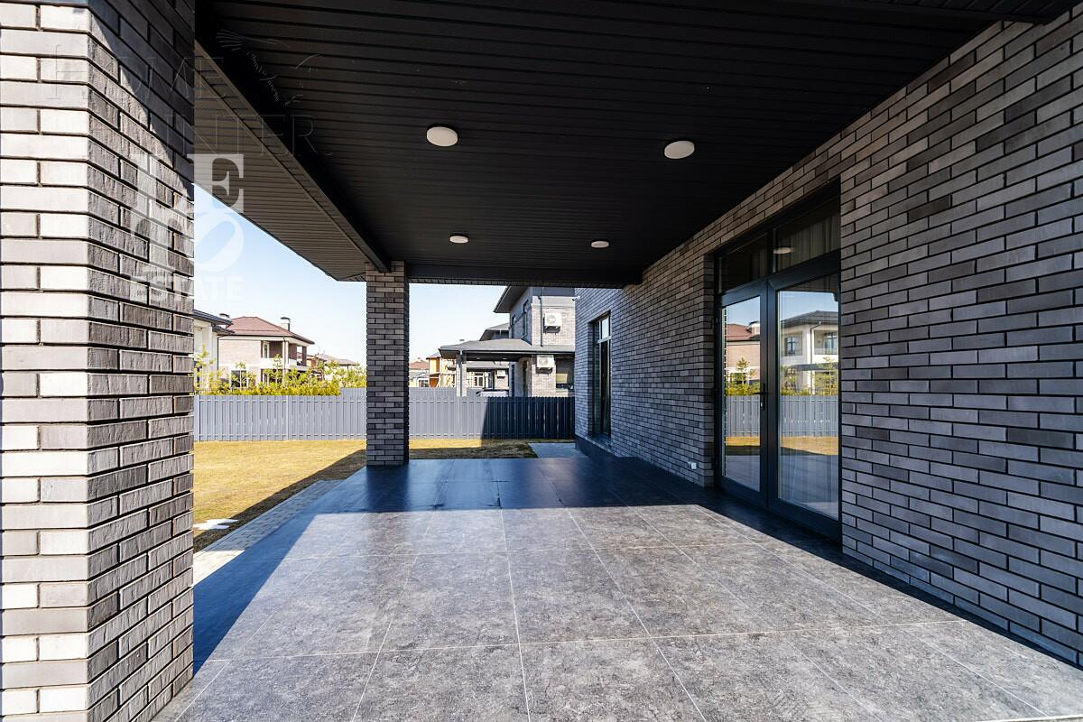 2-этажный коттедж 324 м² с отделкой