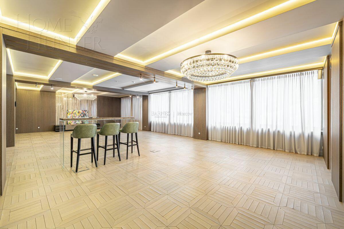 2-УРОВНЕВЫЙ ТАУНХАУС С ОТДЕЛКОЙ 360 М² НА 1 ЭТАЖЕ