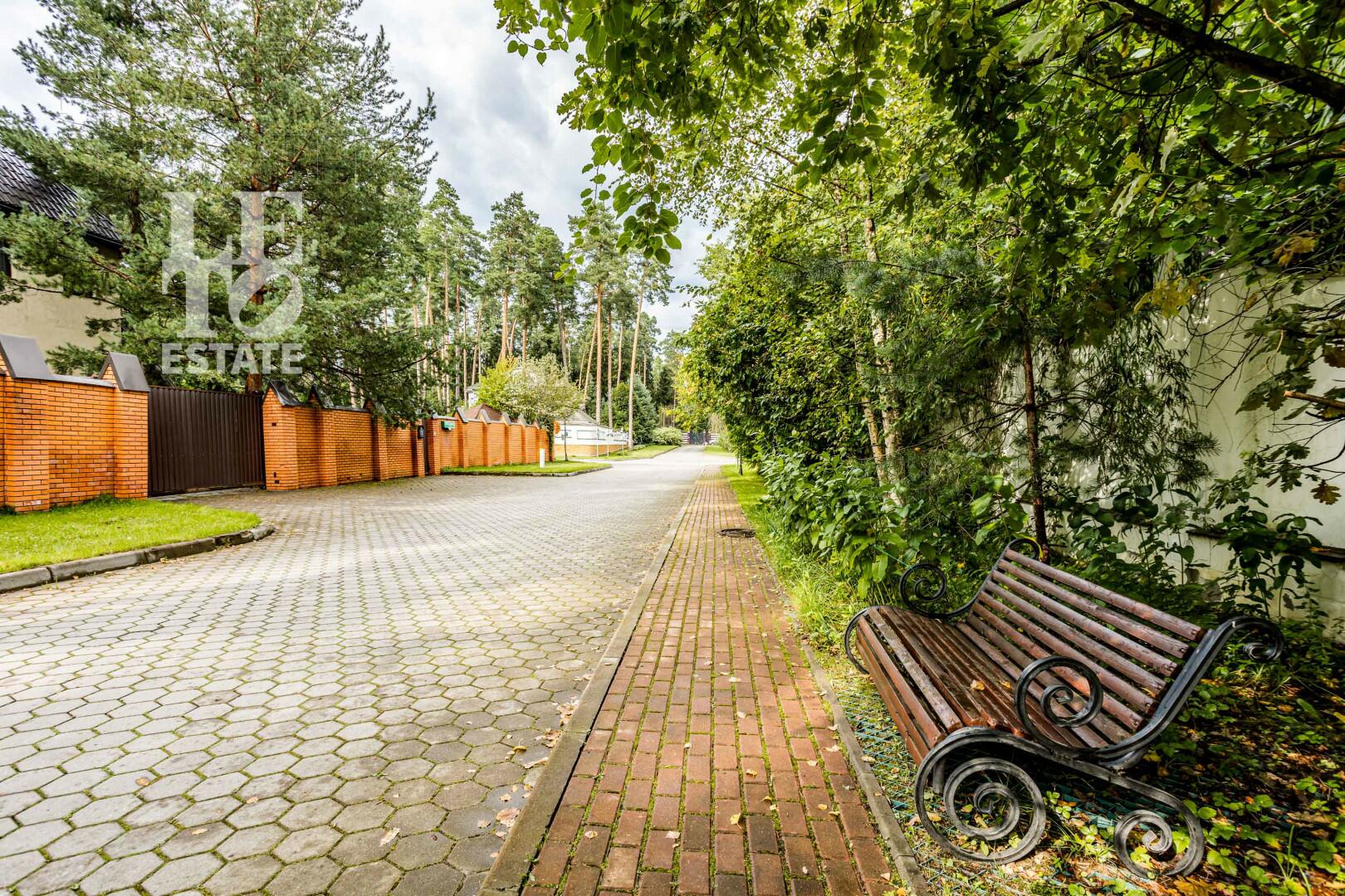 2-этажный коттедж 638 м² с отделкой