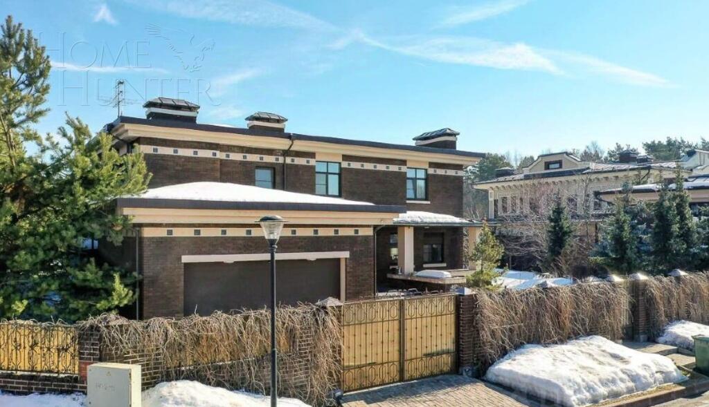 2-этажный коттедж 550 м² с отделкой