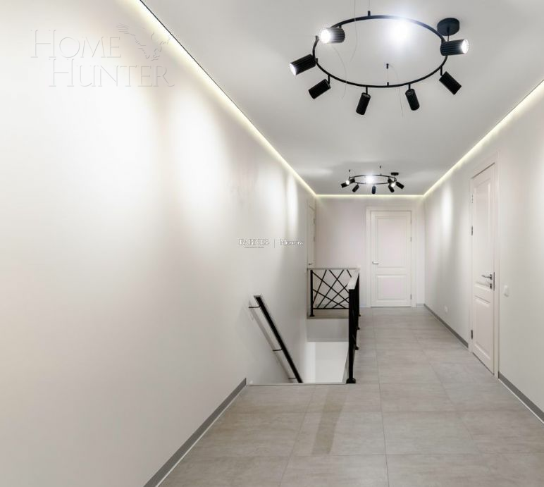 2-этажный коттедж 540.5 м² с отделкой