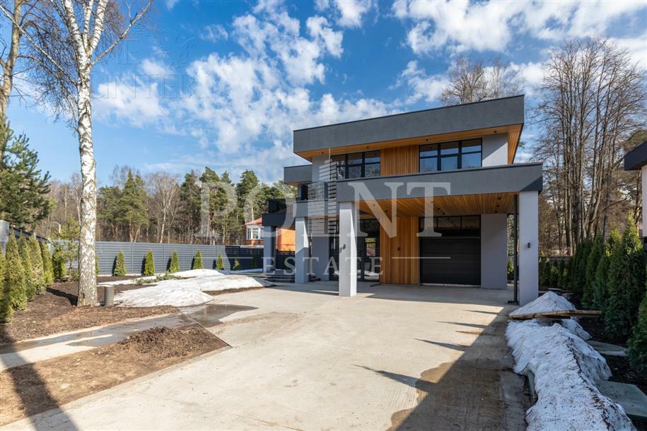 2-этажный коттедж 450 м² без отделки