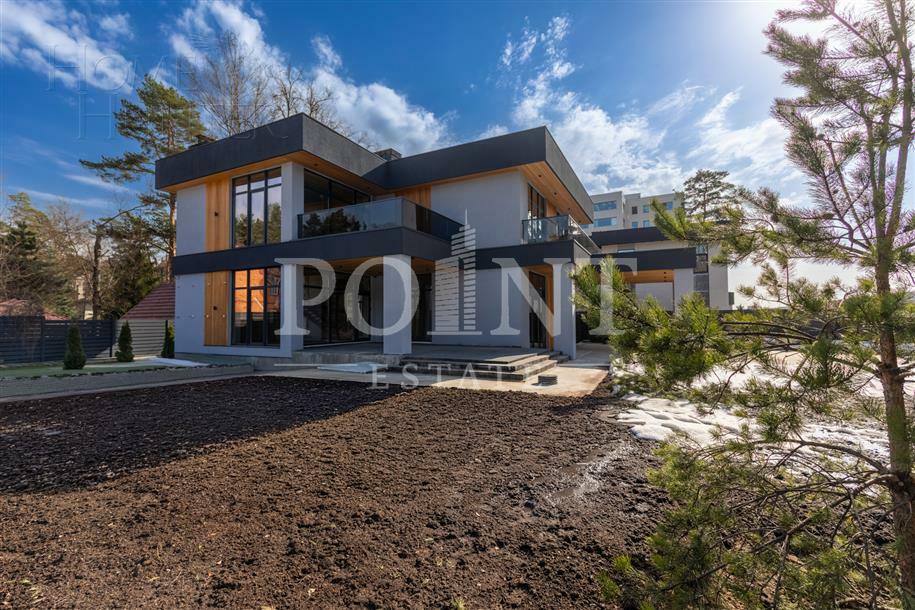 2-этажный коттедж 450 м² без отделки