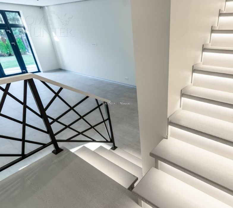 2-этажный коттедж 540.5 м² с отделкой