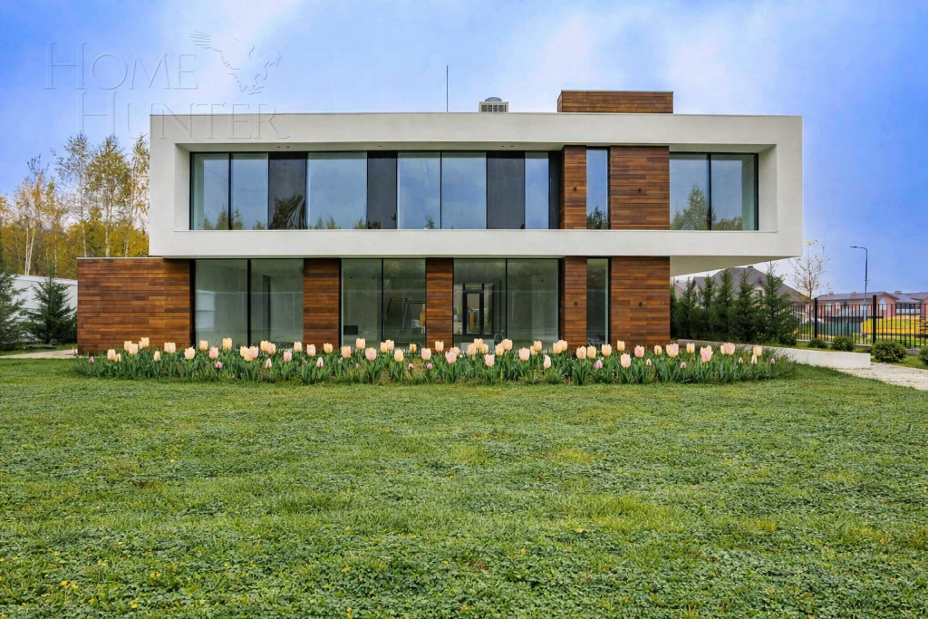 2-этажный коттедж 650 м² без отделки