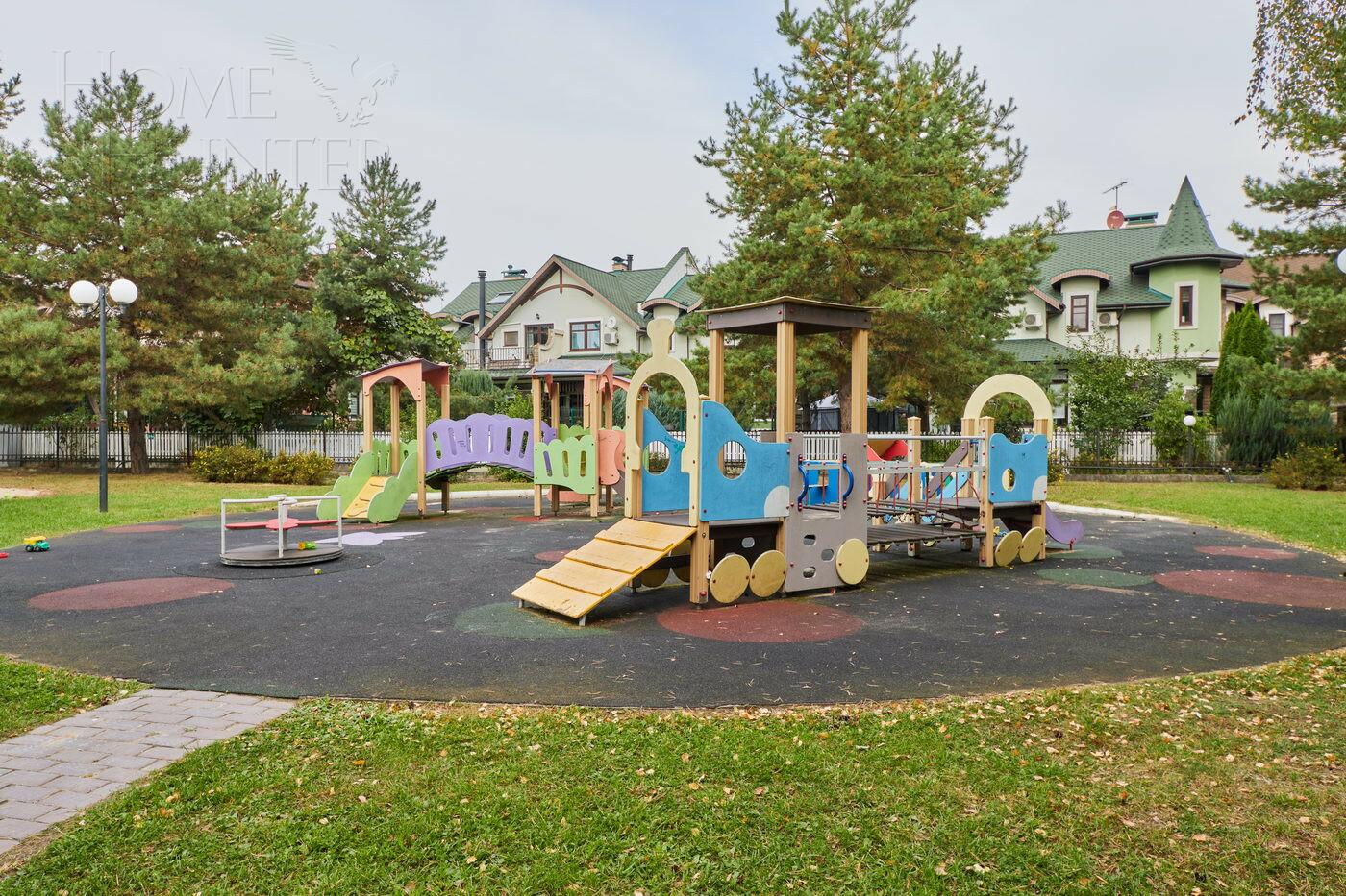 2-этажный коттедж 370 м² с отделкой