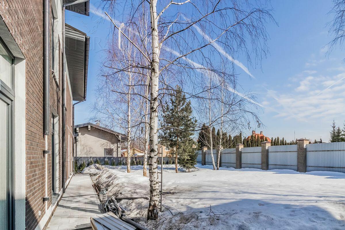 2-этажный коттедж 540.5 м² с отделкой