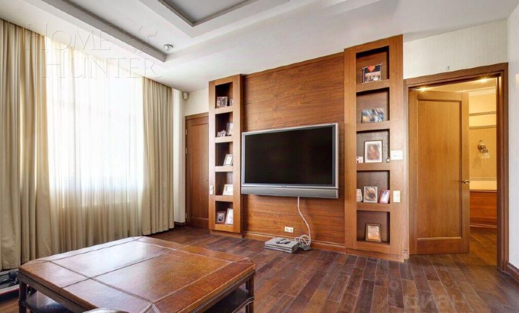 2-этажный коттедж 550 м² с отделкой