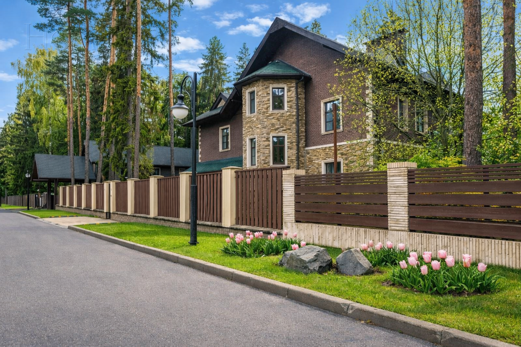 2-этажный коттедж 750 м² с отделкой