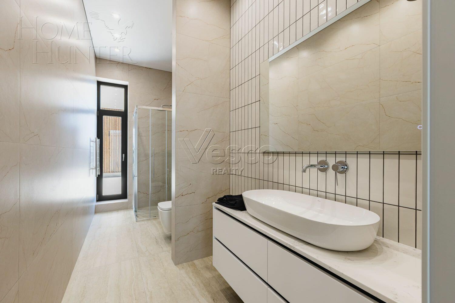 2-этажный коттедж 302 м² с отделкой