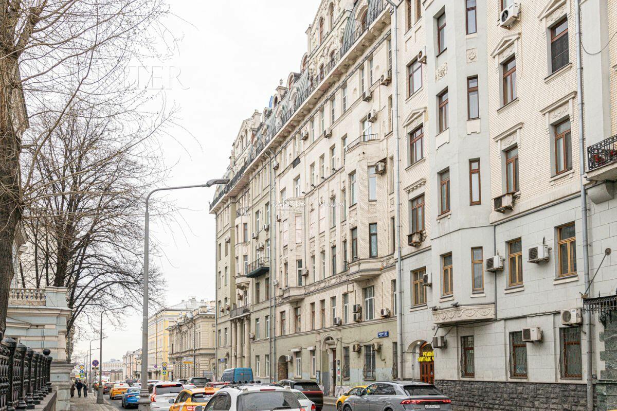 3-КОМН. КВАРТИРА С ОТДЕЛКОЙ 136.5 М² НА 3 ЭТАЖЕ