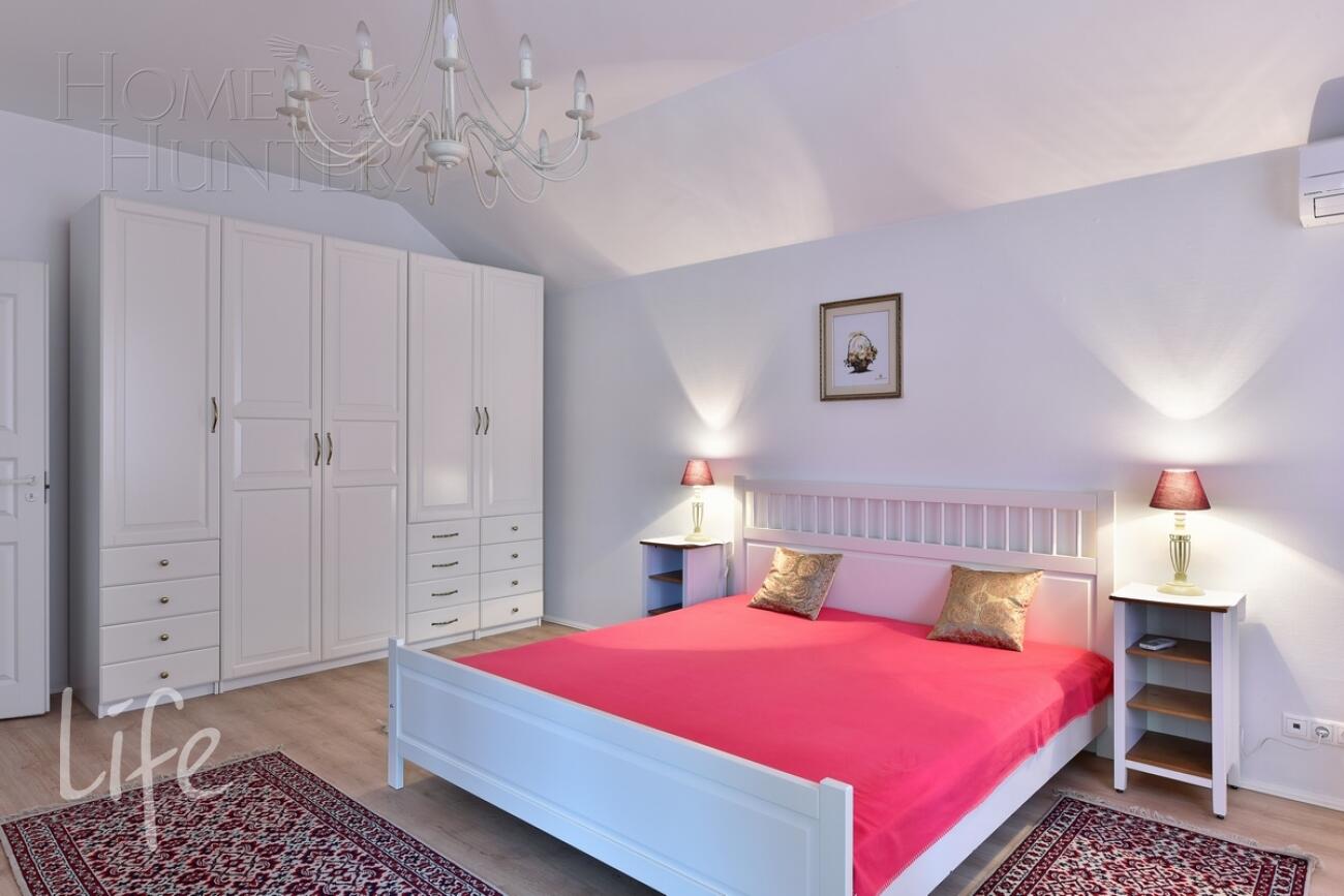 2-этажный коттедж 350 м² с отделкой