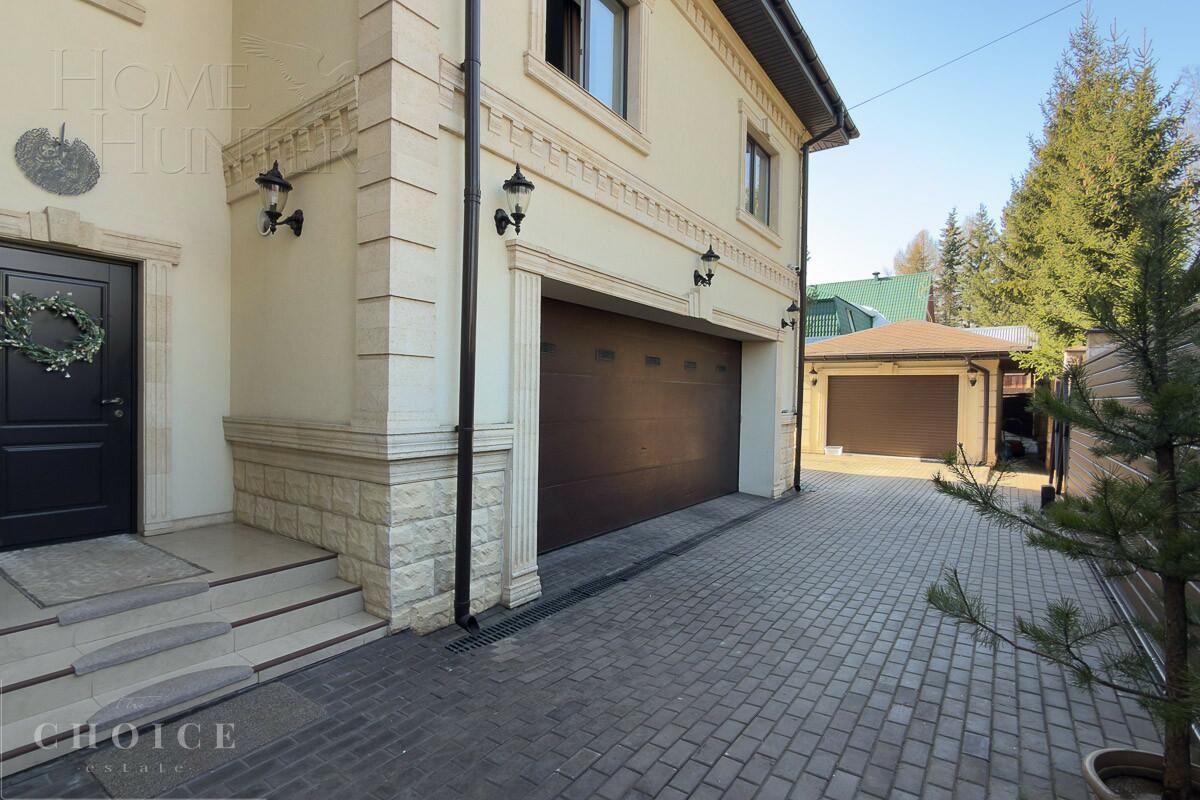 2-этажный коттедж 840 м² с отделкой