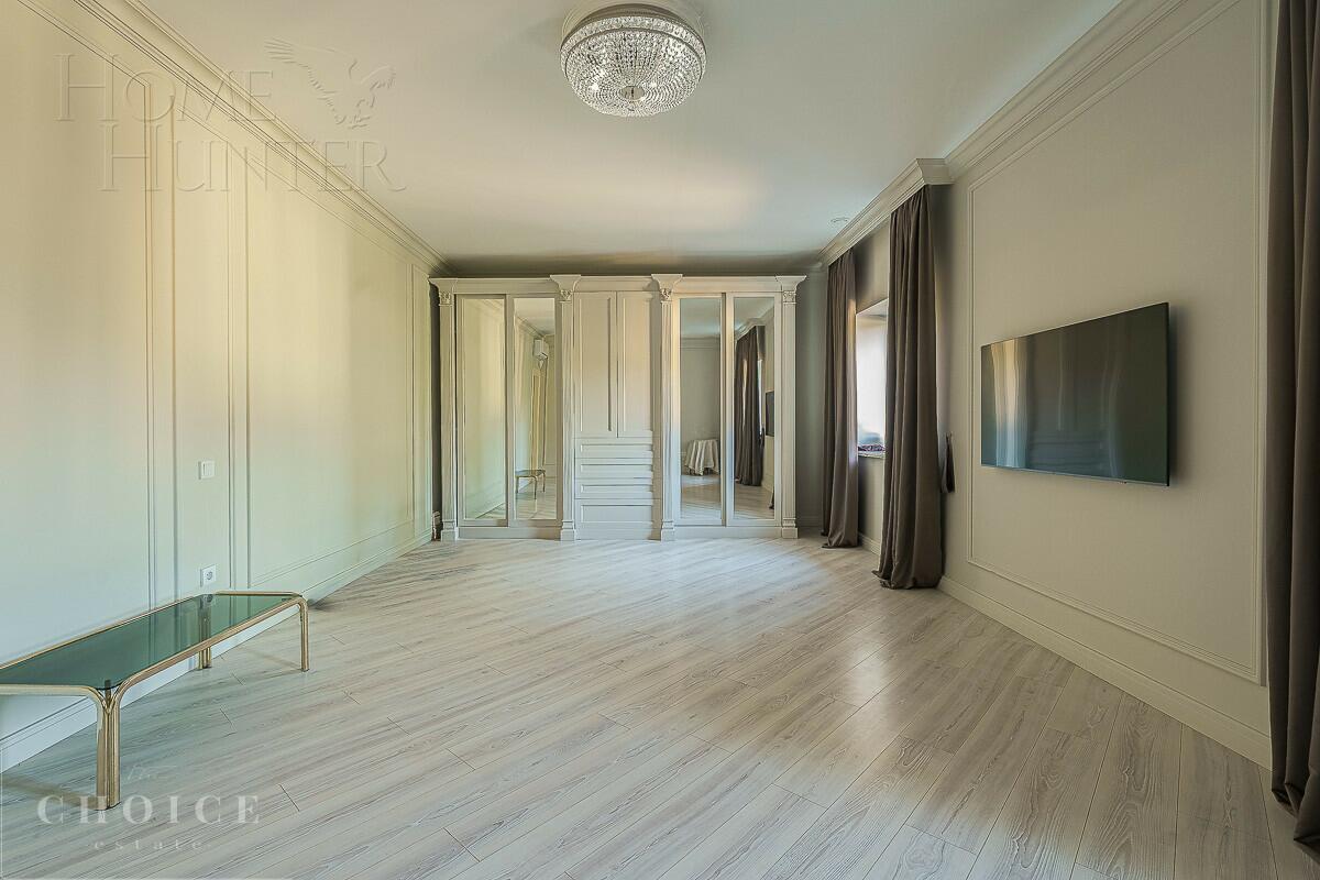 2-этажный коттедж 840 м² с отделкой