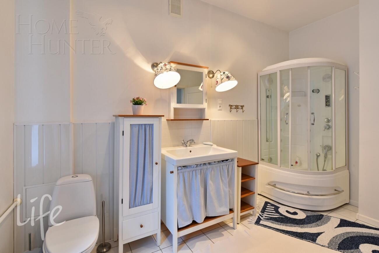 2-этажный коттедж 350 м² с отделкой