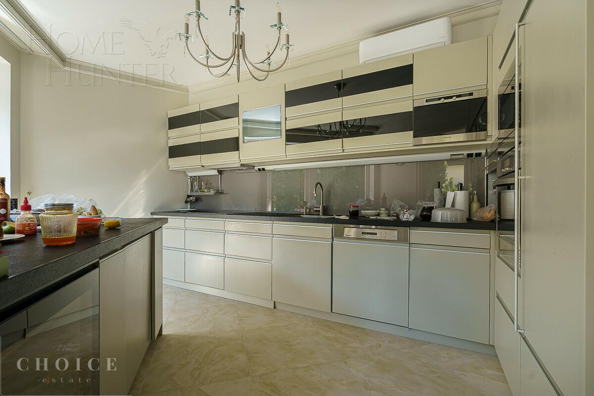 2-этажный коттедж 840 м² с отделкой