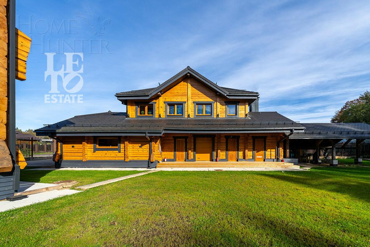 3-этажный коттедж 1 106 м² без отделки