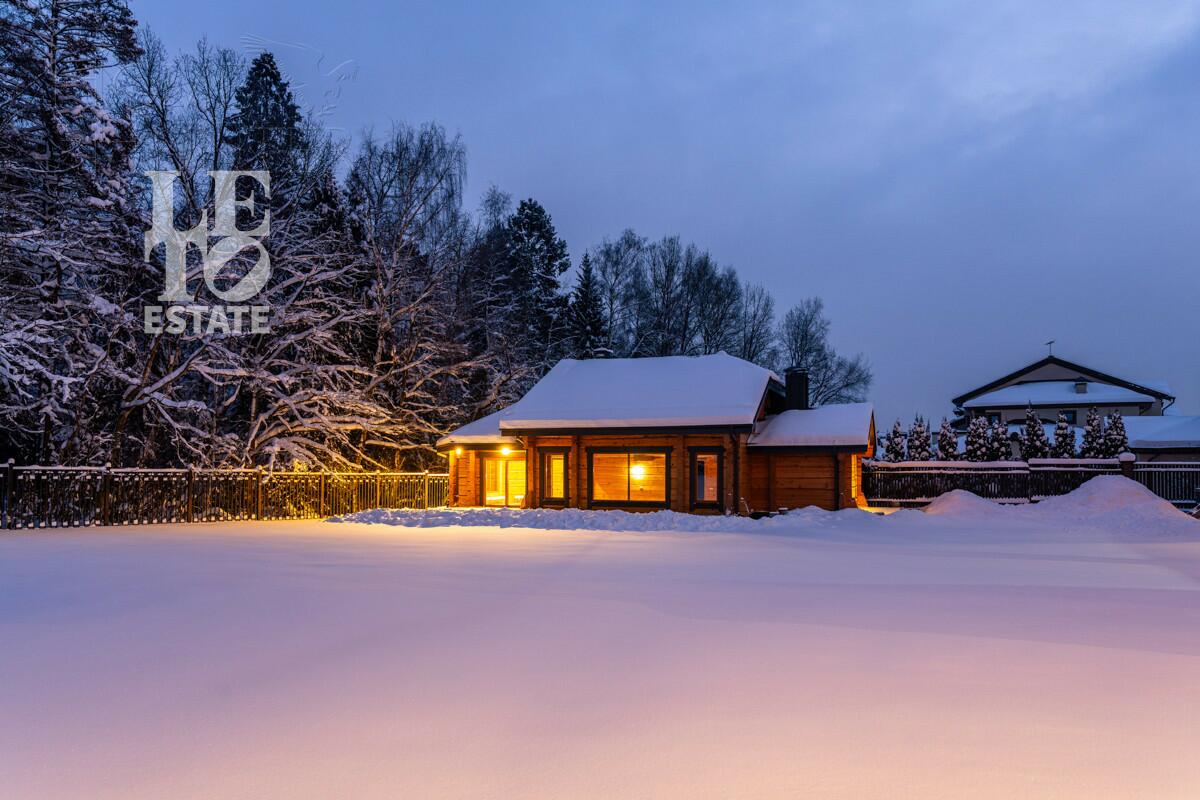 3-этажный коттедж 1 106 м² без отделки