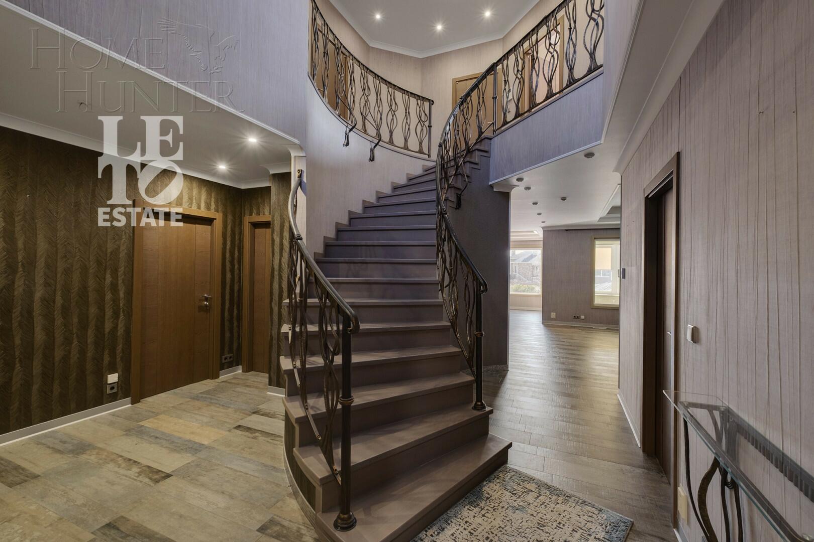 2-этажный коттедж 410 м² с отделкой