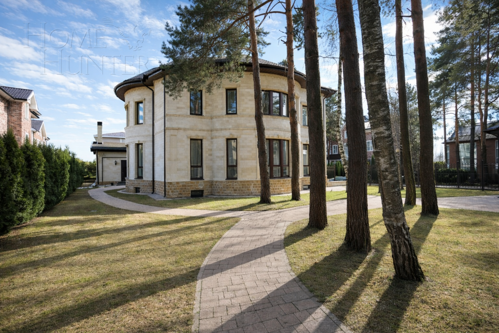 2-этажный коттедж 500 м² без отделки