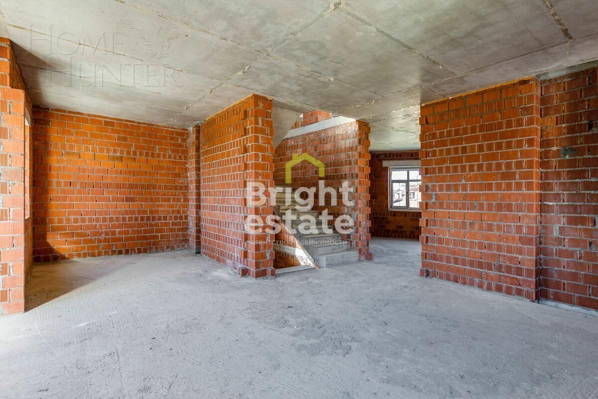 2-этажный коттедж 350 м² без отделки