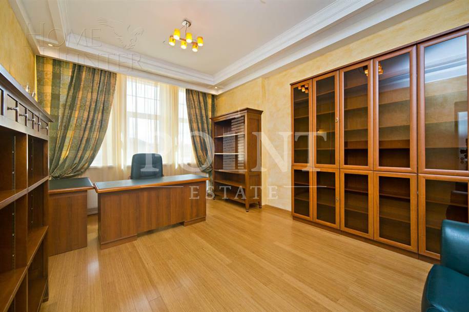 2-этажный коттедж 500 м² с отделкой