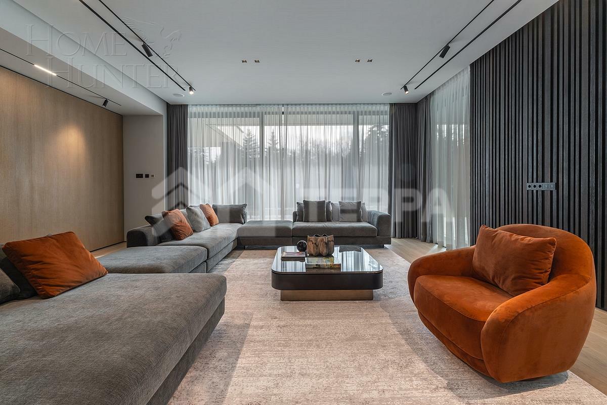 2-этажный коттедж 743 м² без отделки