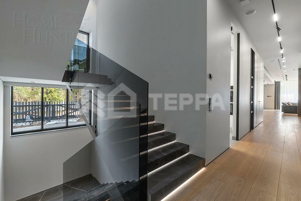 2-этажный коттедж 743 м² без отделки