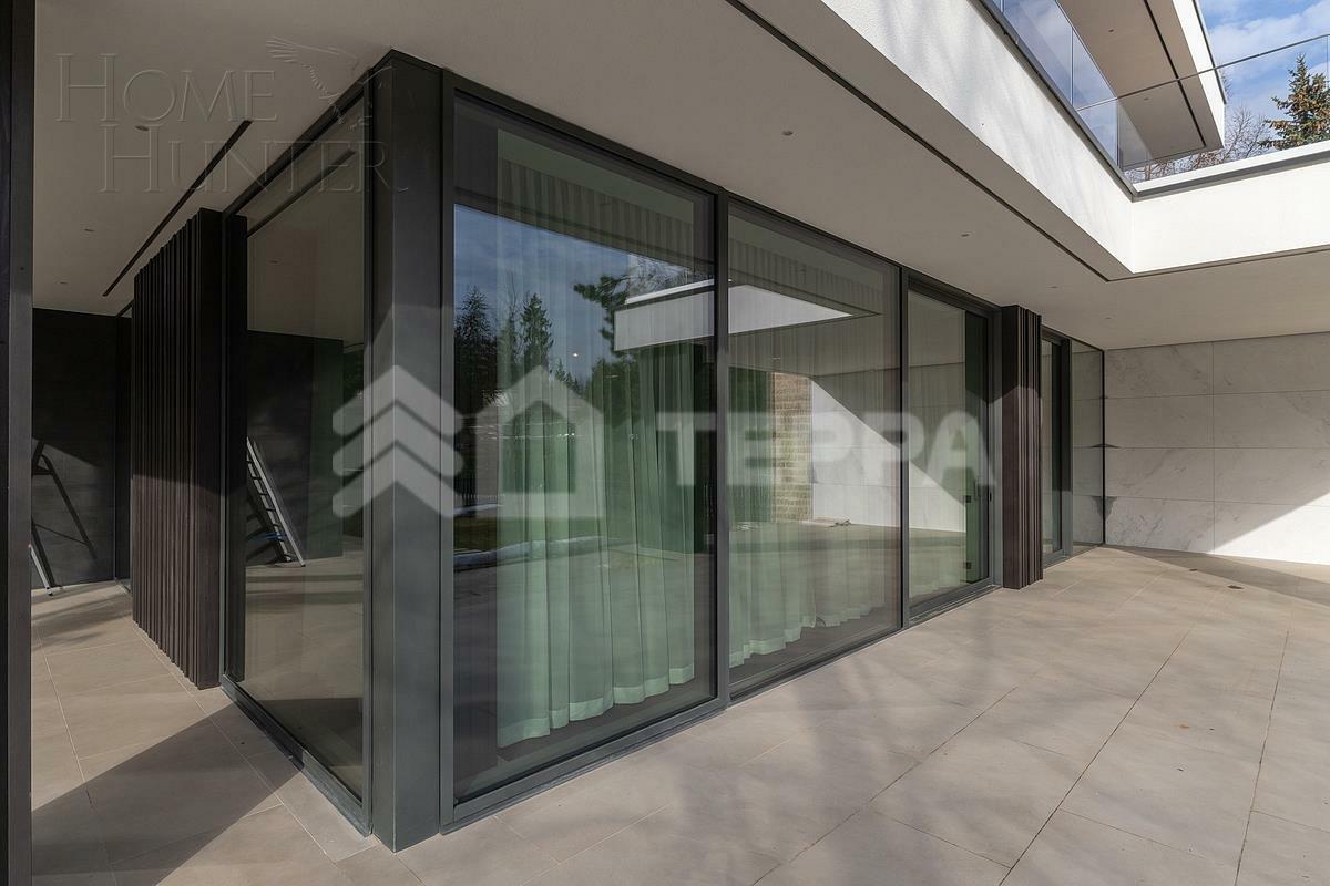 2-этажный коттедж 743 м² без отделки