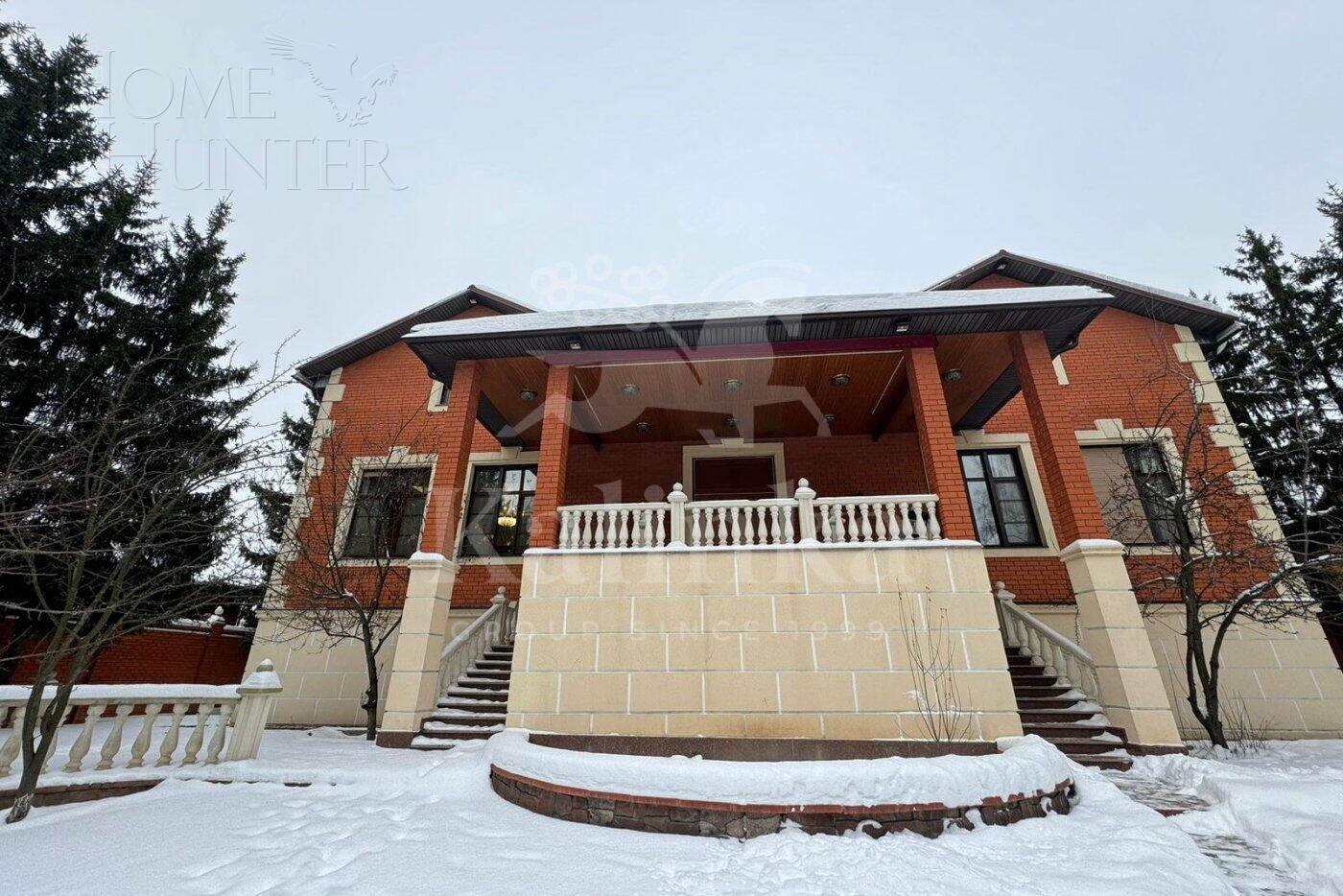 2-этажный коттедж 1 000 м² с отделкой